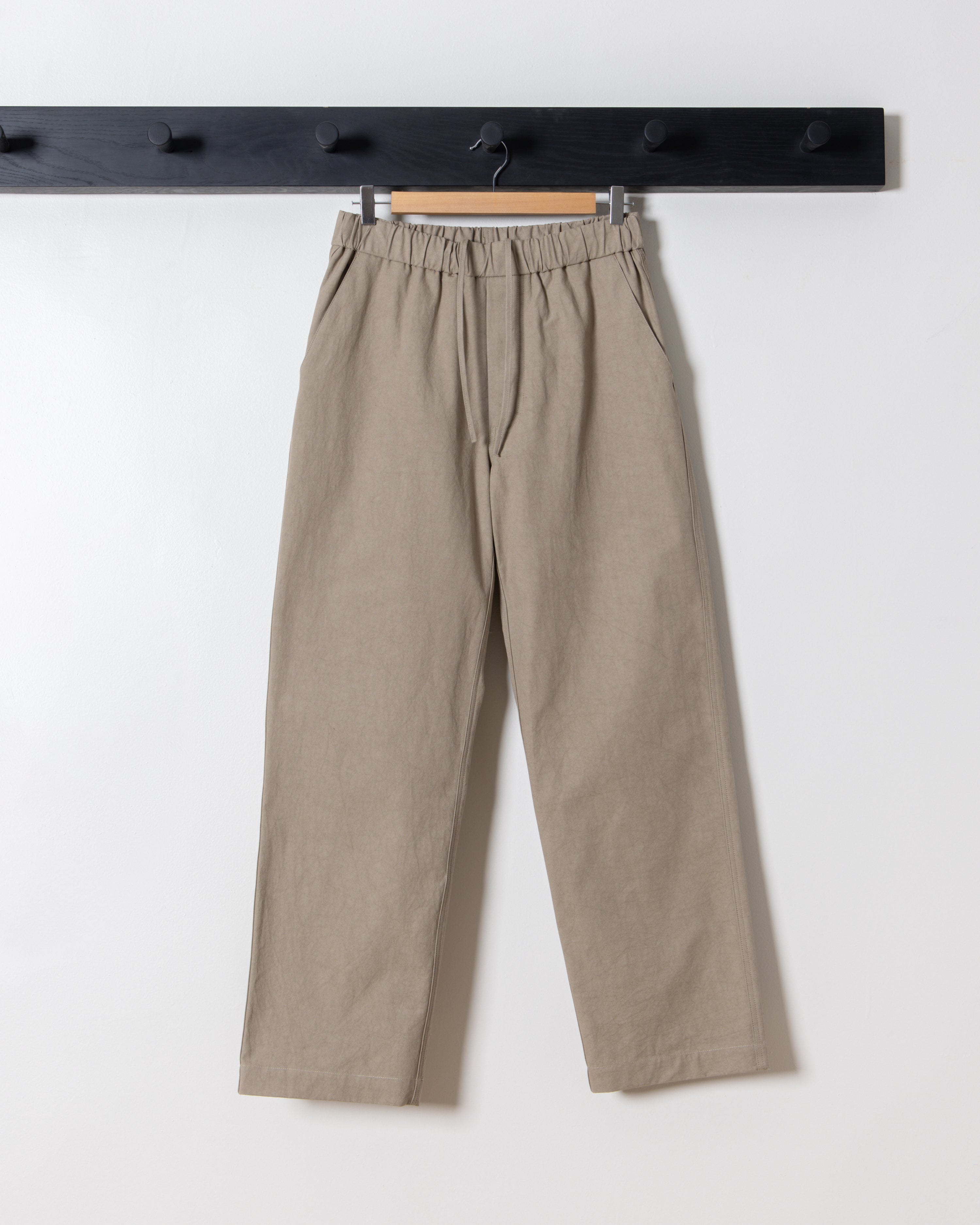 Throw Pant in Beige