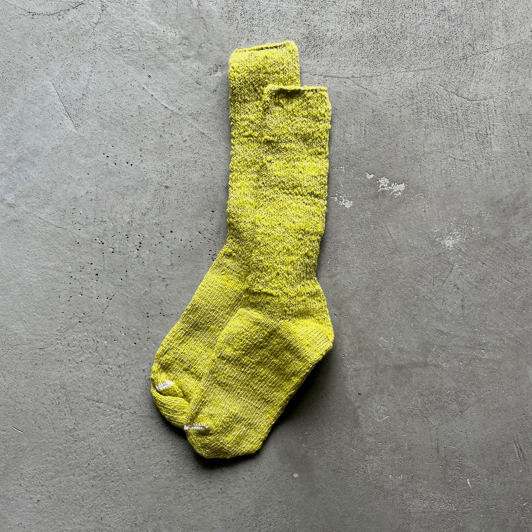 Garabou Organic Cotton Slipper Socks in Yellow Green