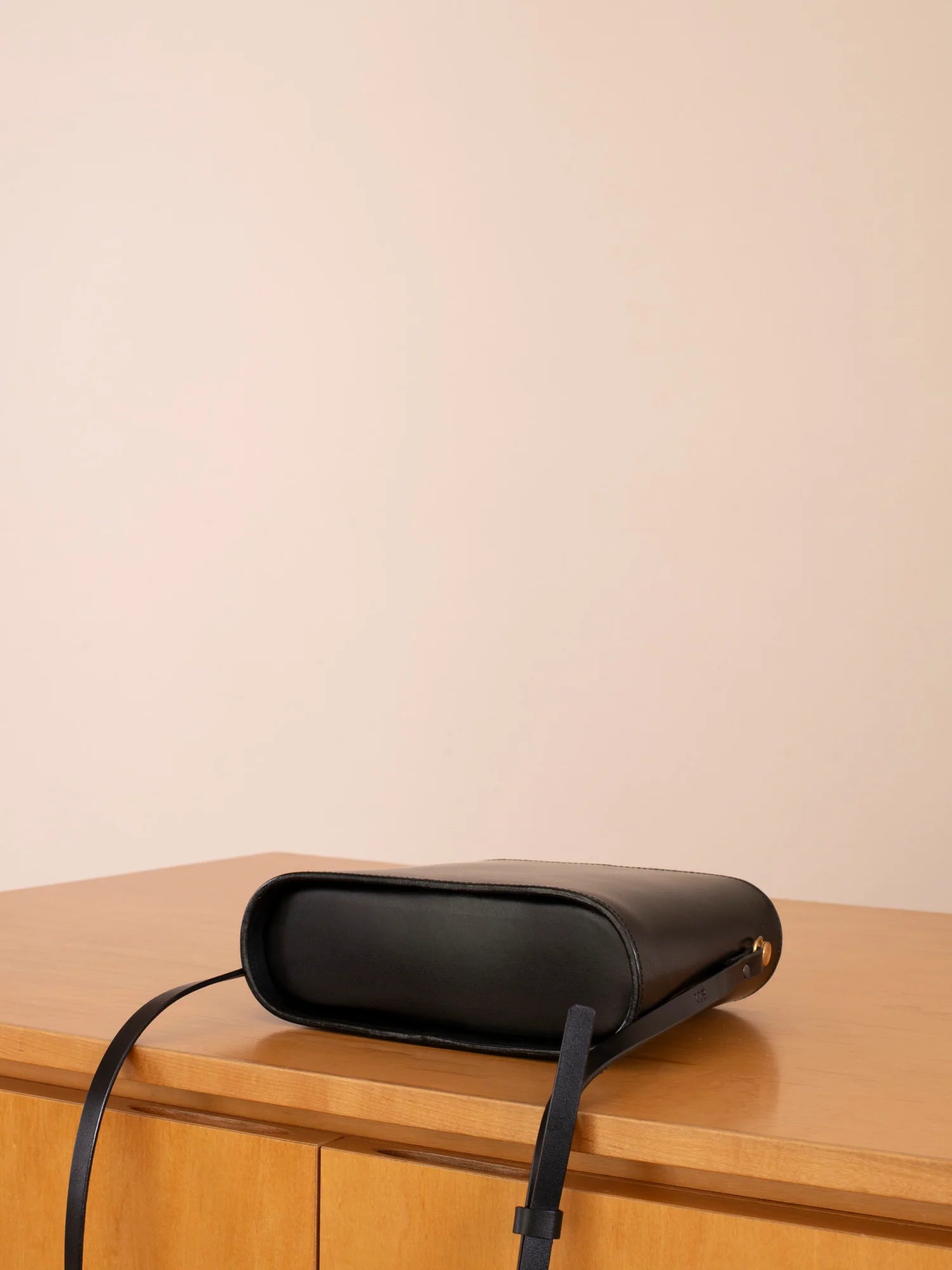Shoulder Bag in Black Leather